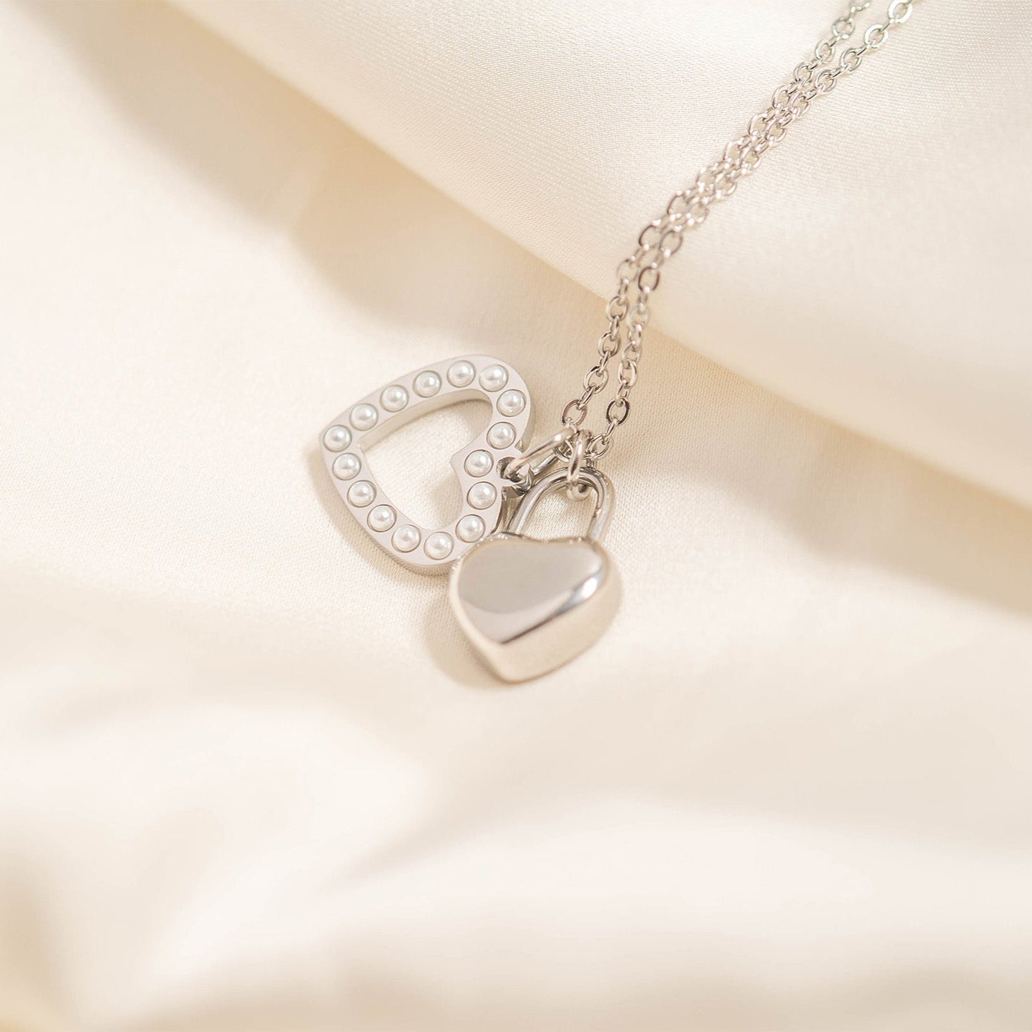 18K Gold PVD Stainless Steel Pearl Heart Charm