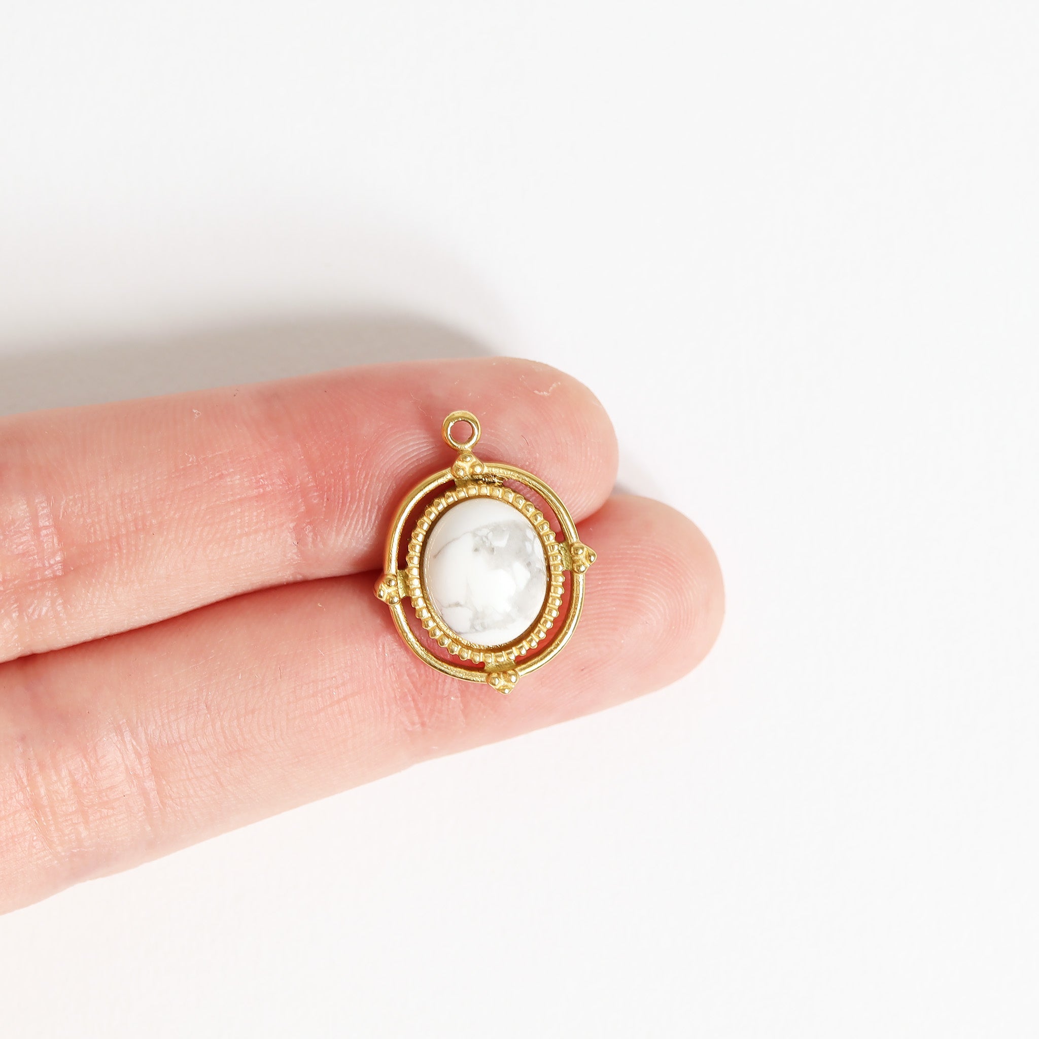 18K Gold PVD Stainless Steel Roped Frame Oval Semi Precious Stone Charm