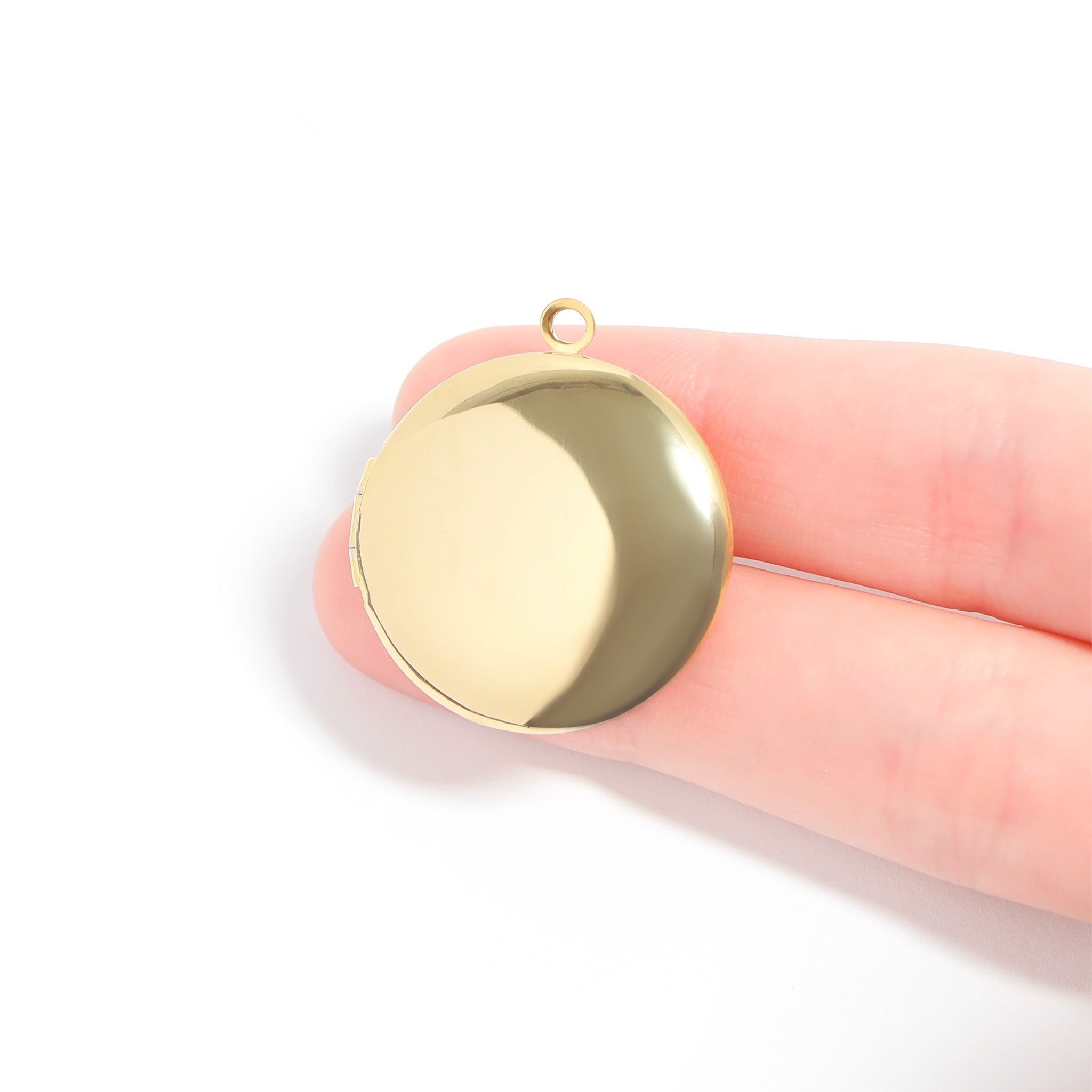 18K Gold PVD Stainless Steel Round Locket