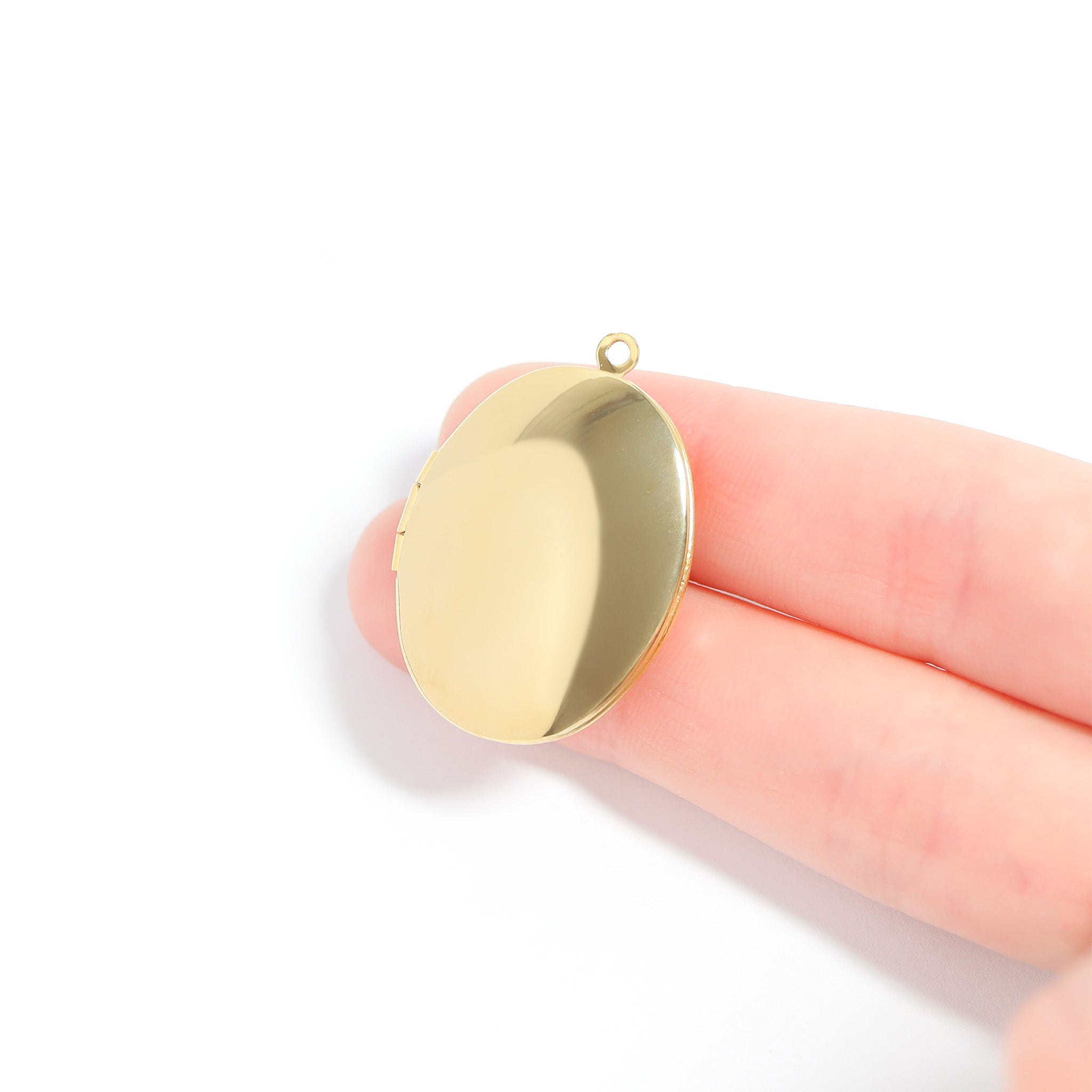 18K Gold PVD Stainless Steel Oval Locket