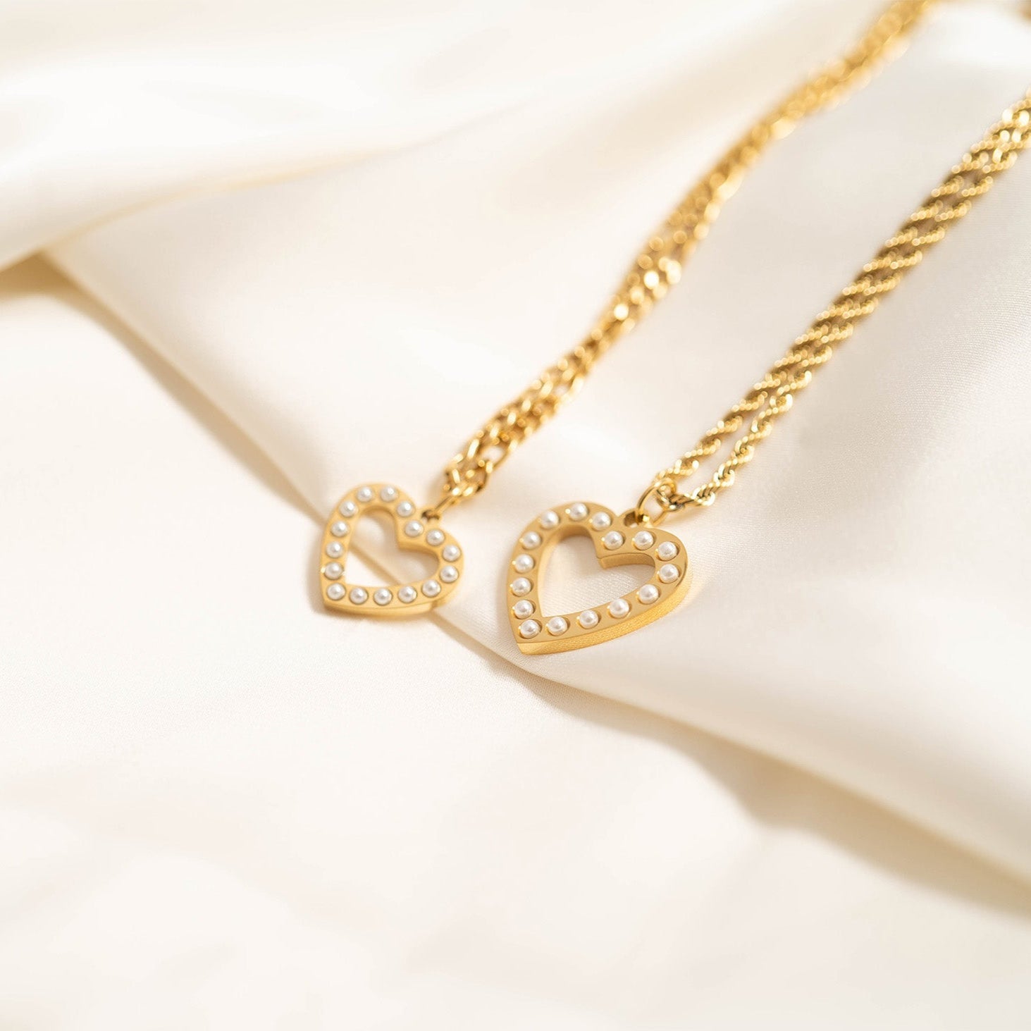 18K Gold PVD Stainless Steel Pearl Heart Charm