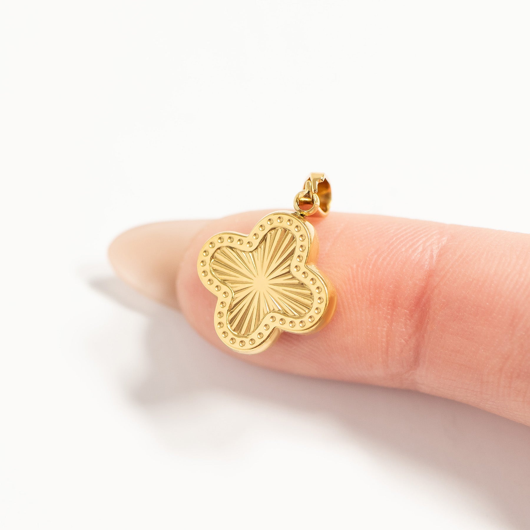 18K Gold PVD Stainless Steel Lucky Clover Charm Sunburst
