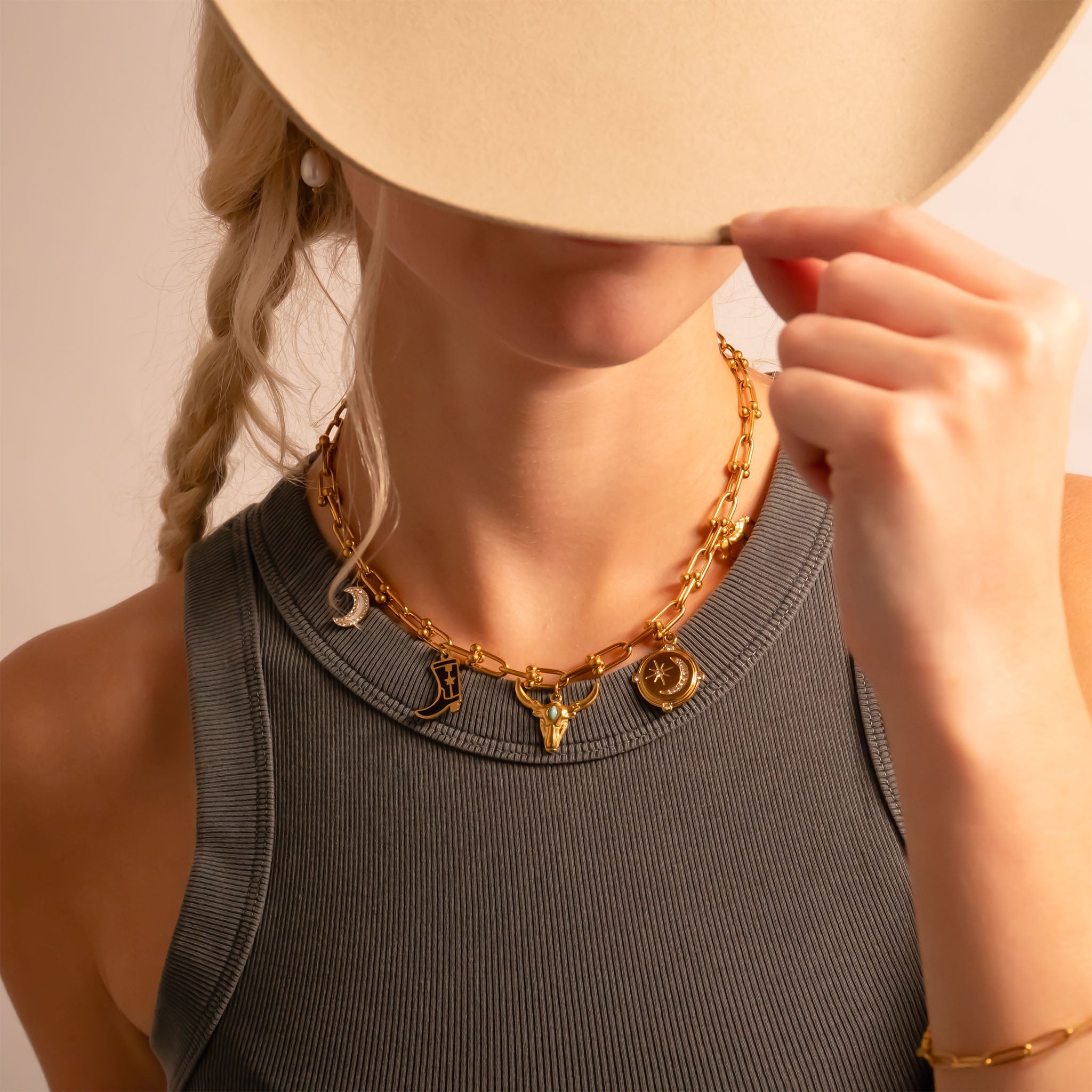 18K Gold PVD Stainless Steel Stone Moon And Star Pendant