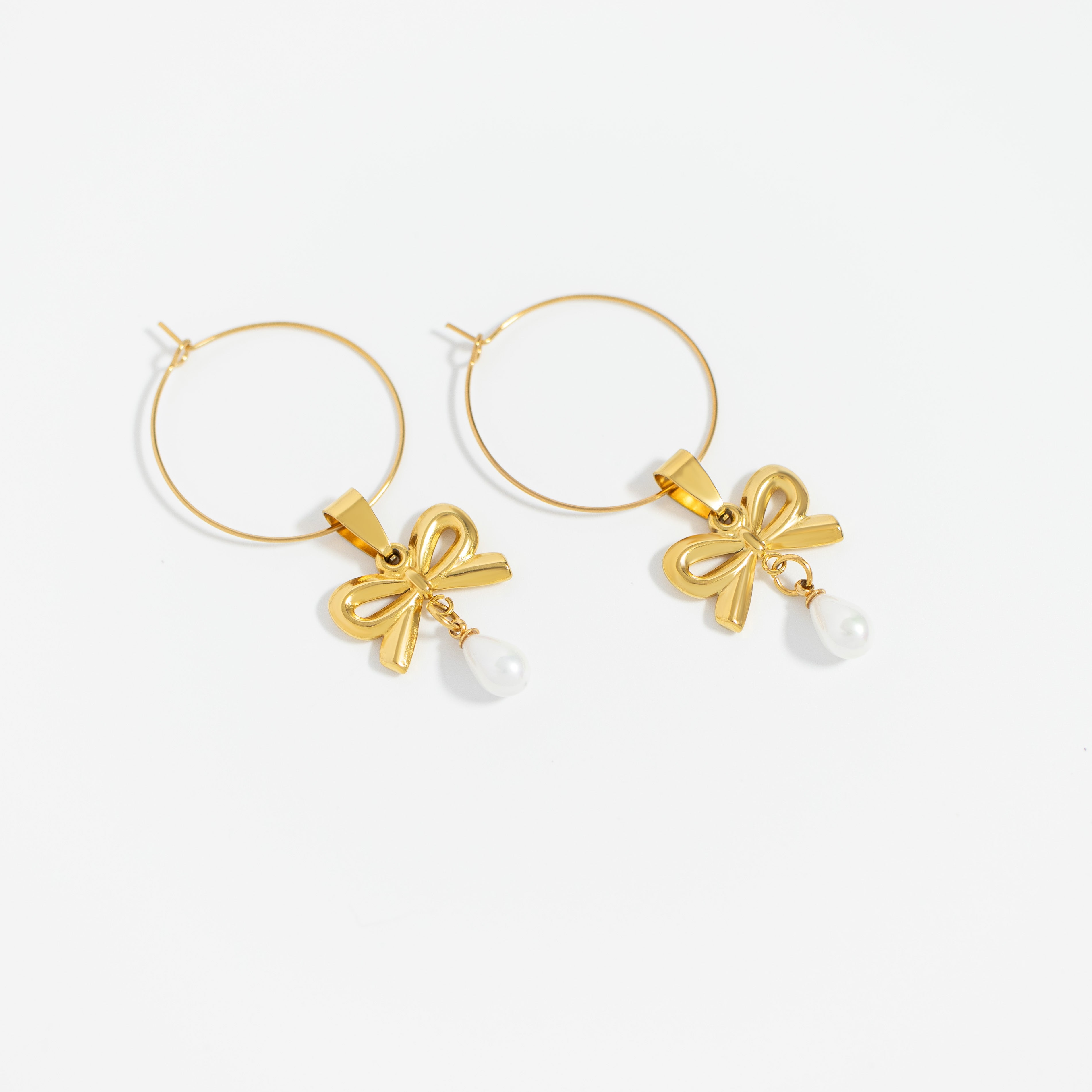 18K Gold PVD Stainless Steel Freshwater Pearl Bow Charm
