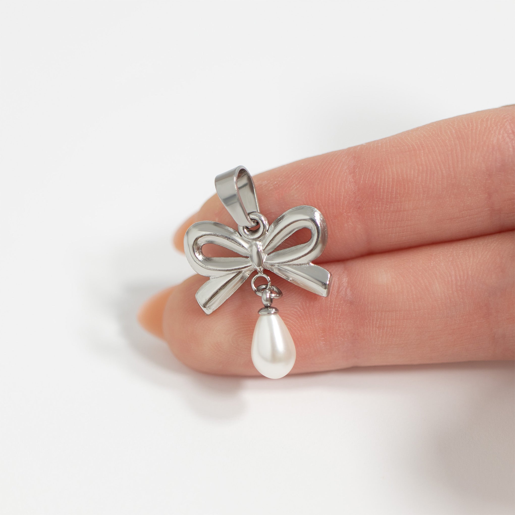 18K Gold PVD Stainless Steel Freshwater Pearl Bow Charm
