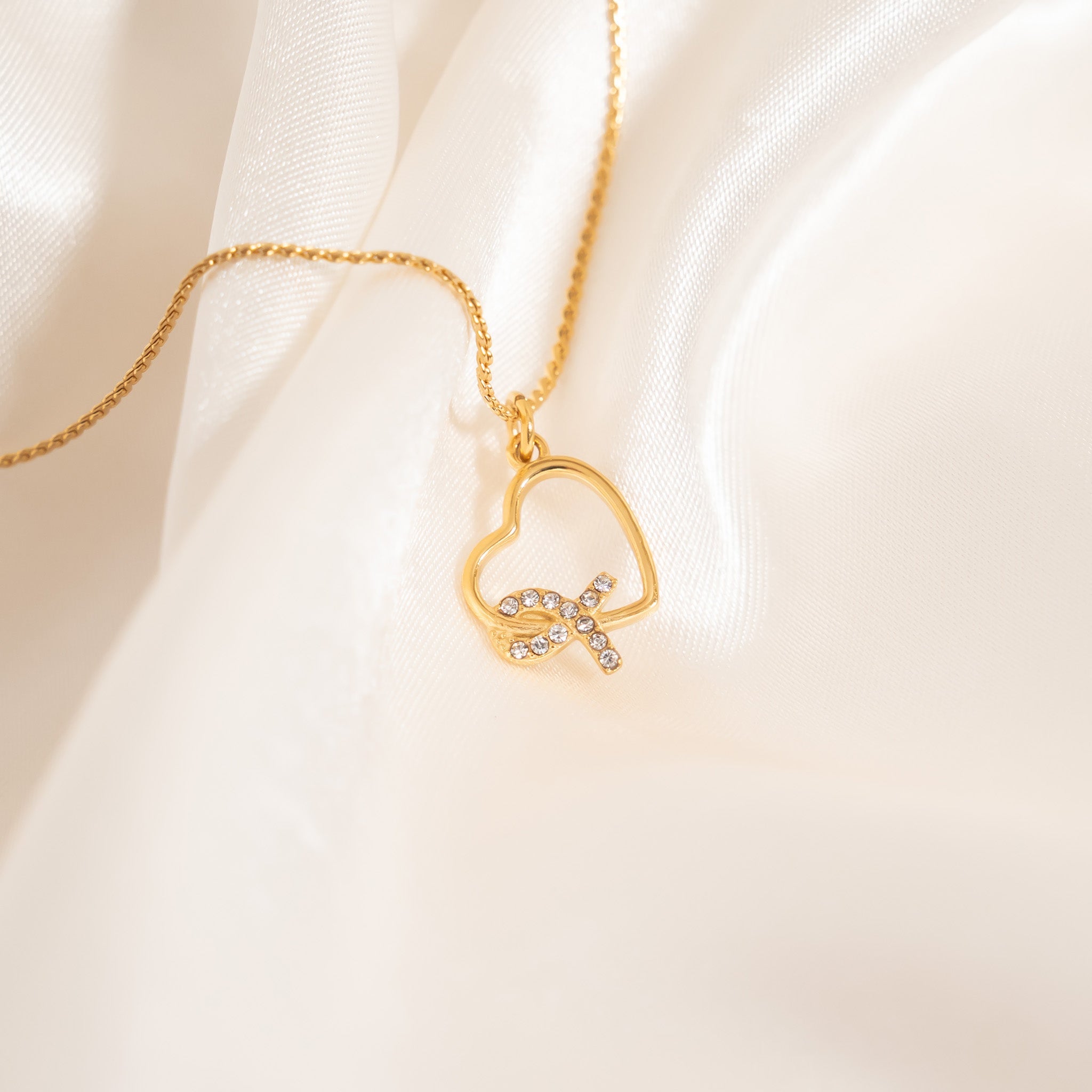 18K Gold PVD Stainless Steel Heart Ribbon with Stones Charm