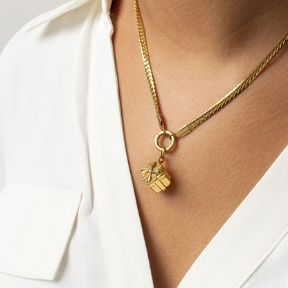 18K Gold PVD Stainless Steel Present Charm