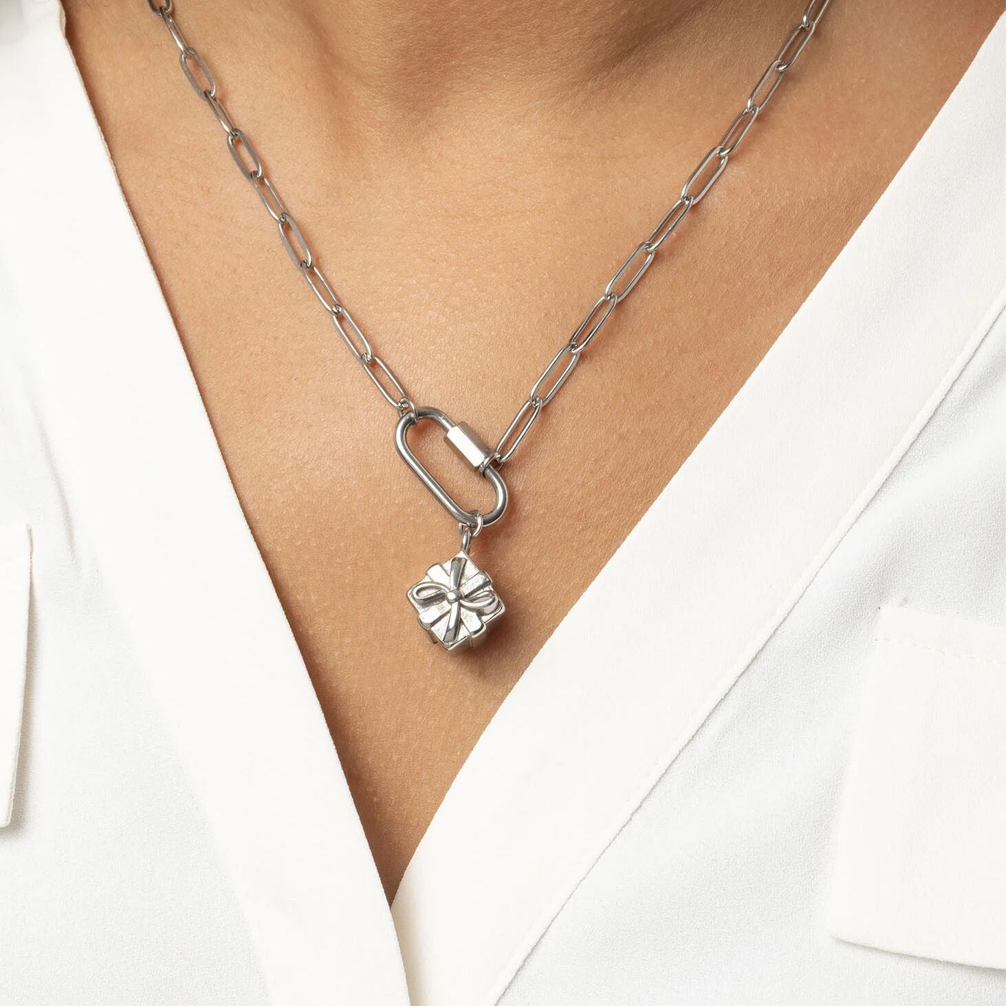 18K Gold PVD Stainless Steel Present Charm