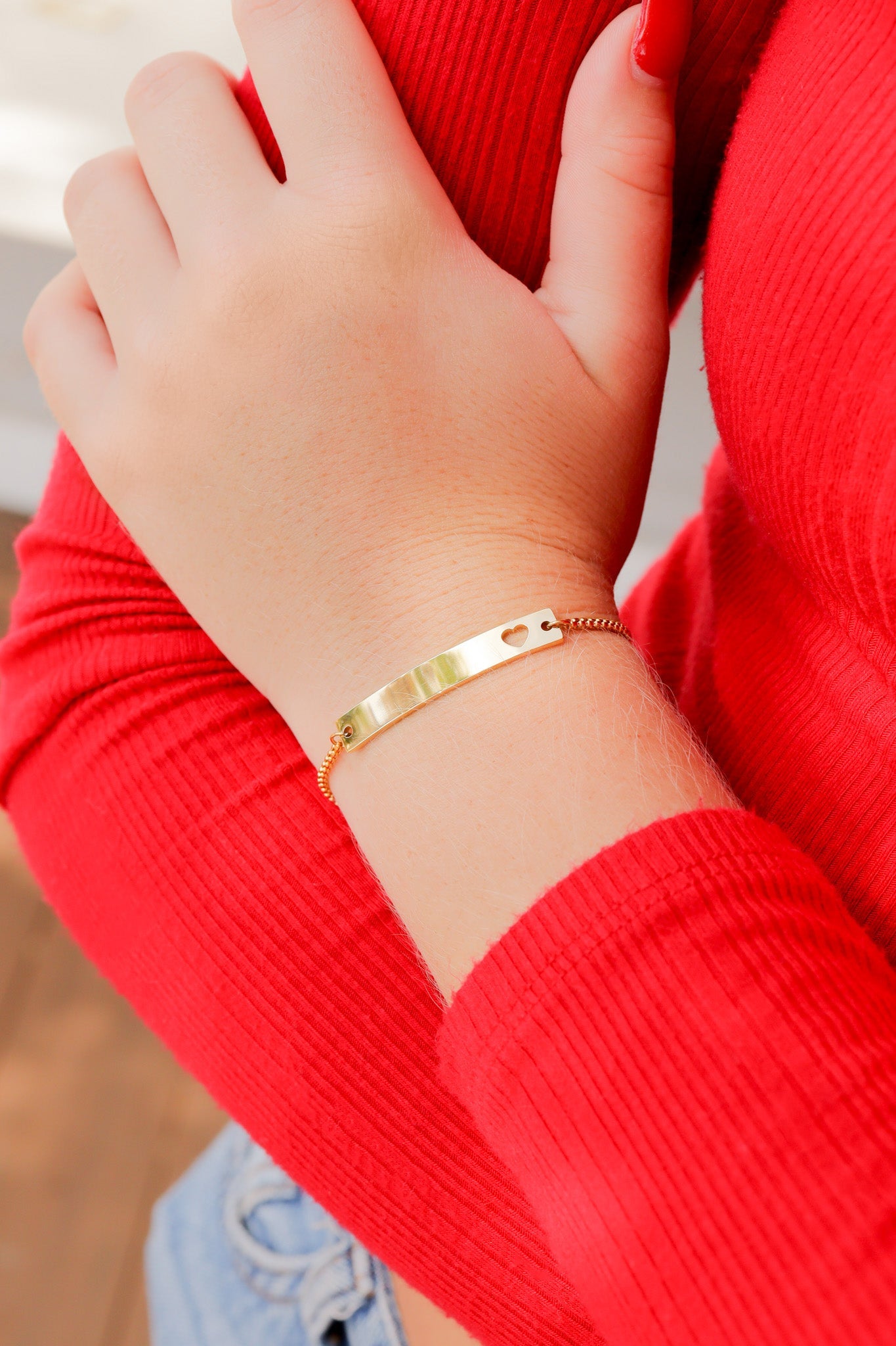 18K Gold PVD Stainless Steel Adjustable Curved Cutout Heart Blank Bar Bracelet