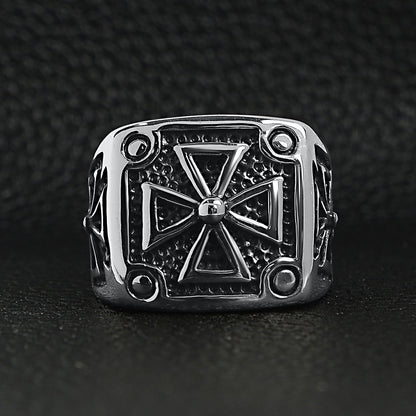 Stainless Steel Polished Maltese Cross Signet Ring