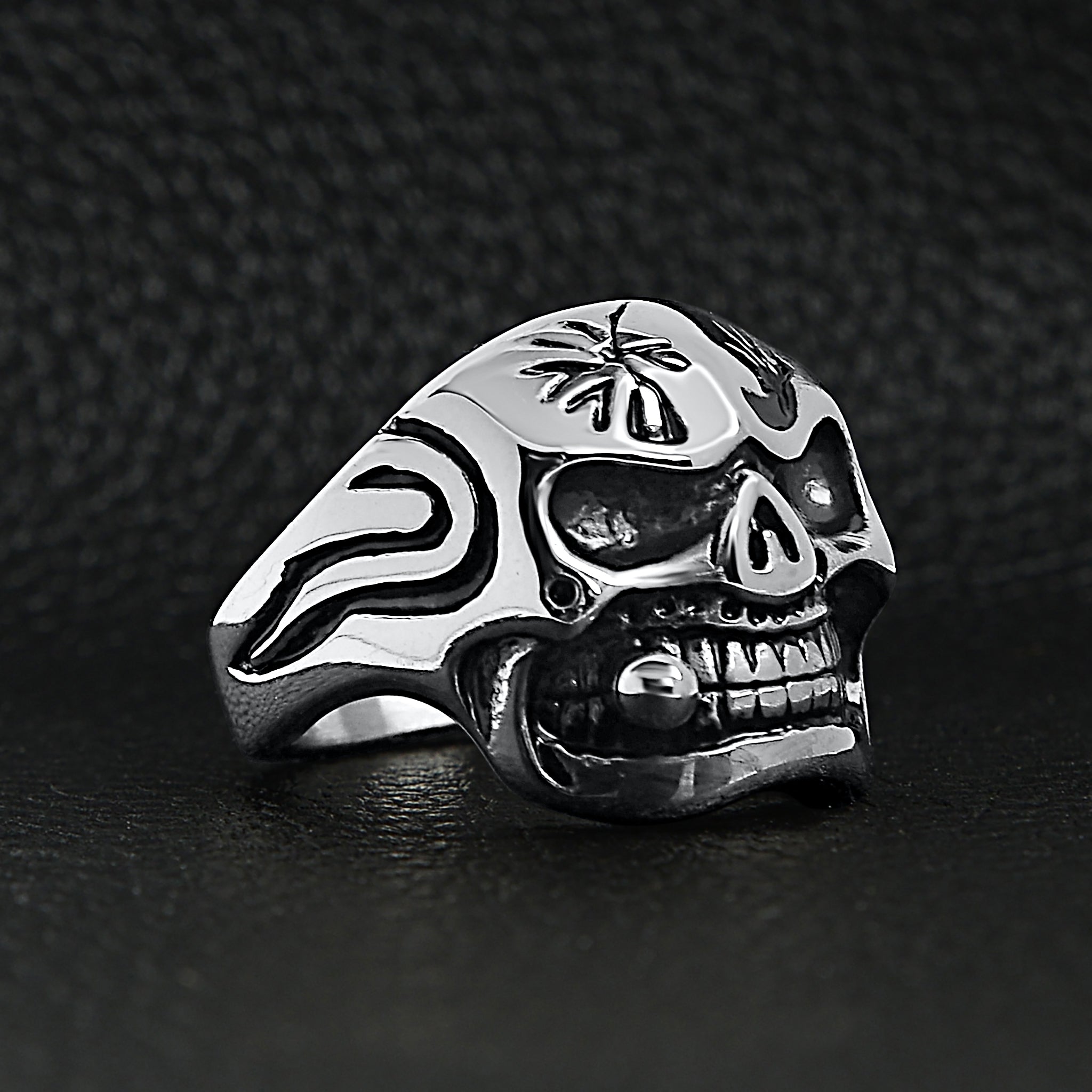 Stainless Steel Polished Skull With Cigar Ring
