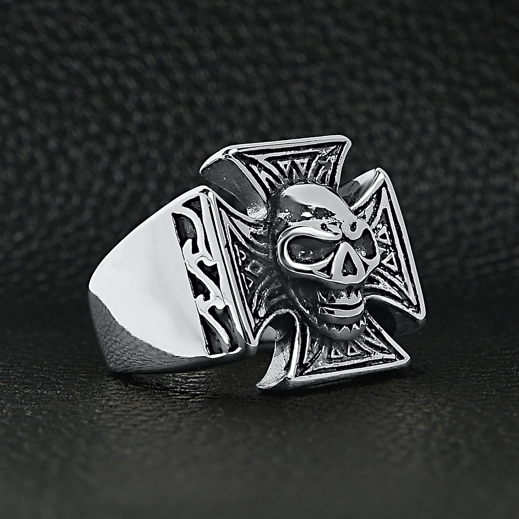 Stainless Steel Polished Skull Maltese Cross Ring