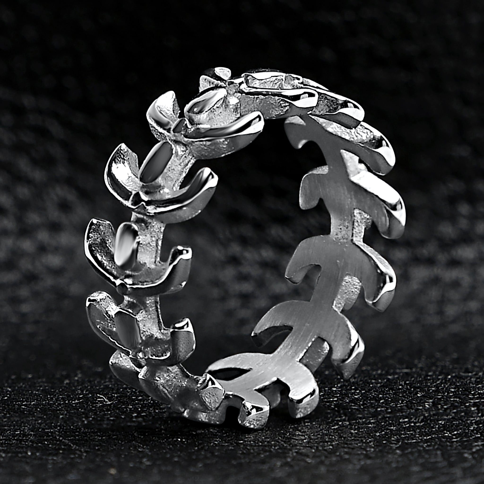 Detailed Spine Stainless Steel Ring