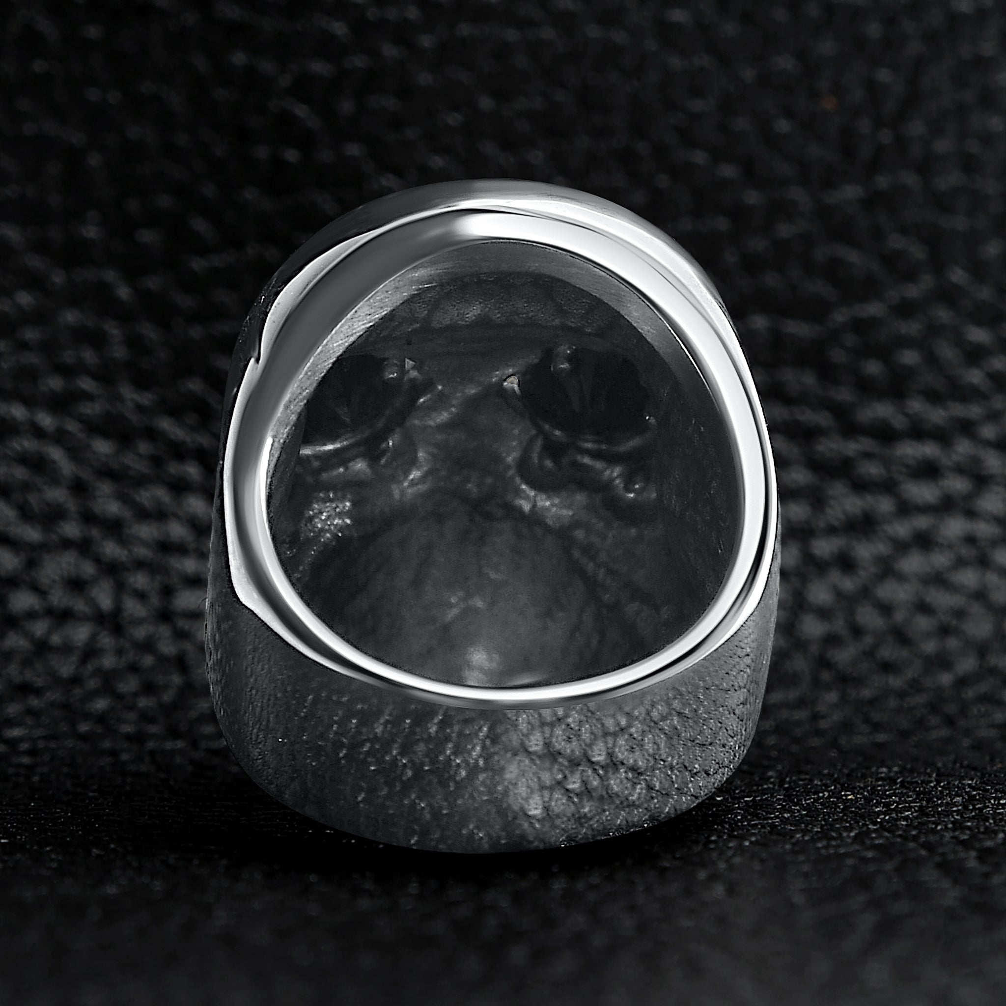 Detailed Cracked Skull with CZ Eyes Stainless Steel Ring