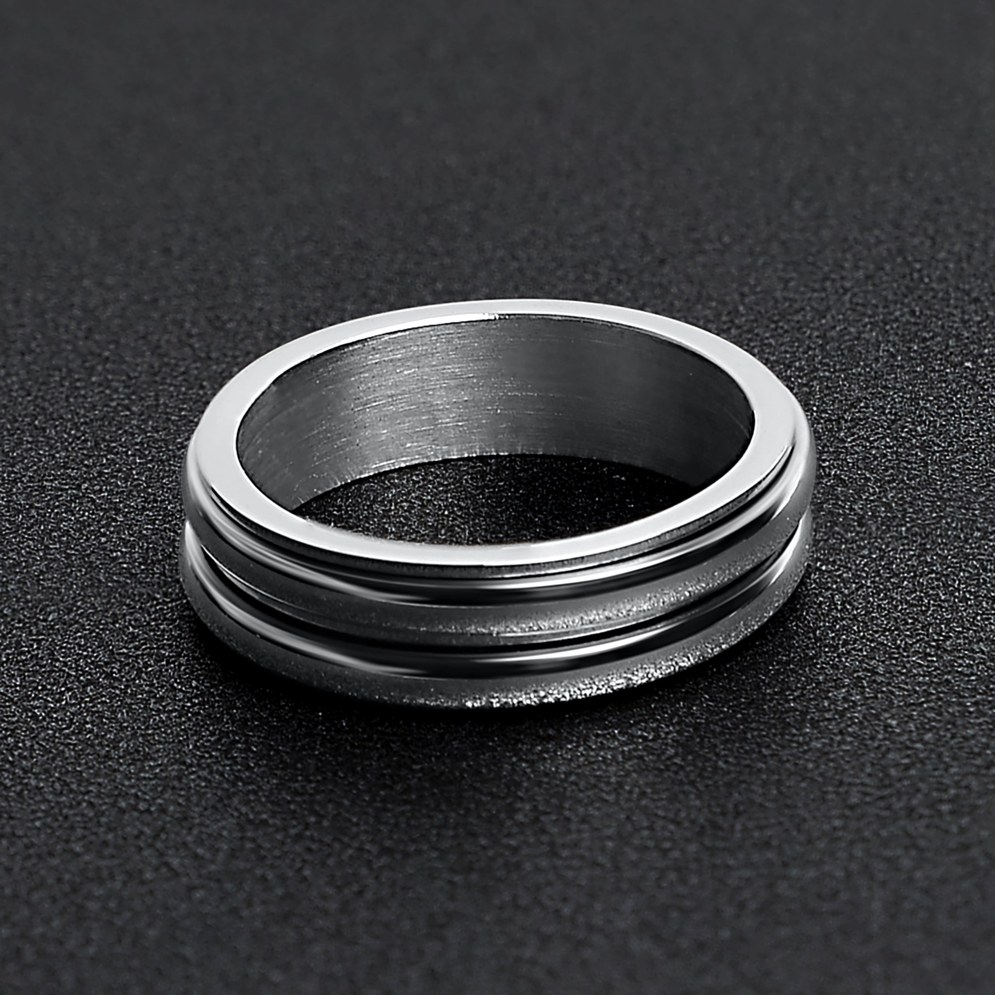 Highly Polished Stainless Steel Grooved Spinner Center Ring