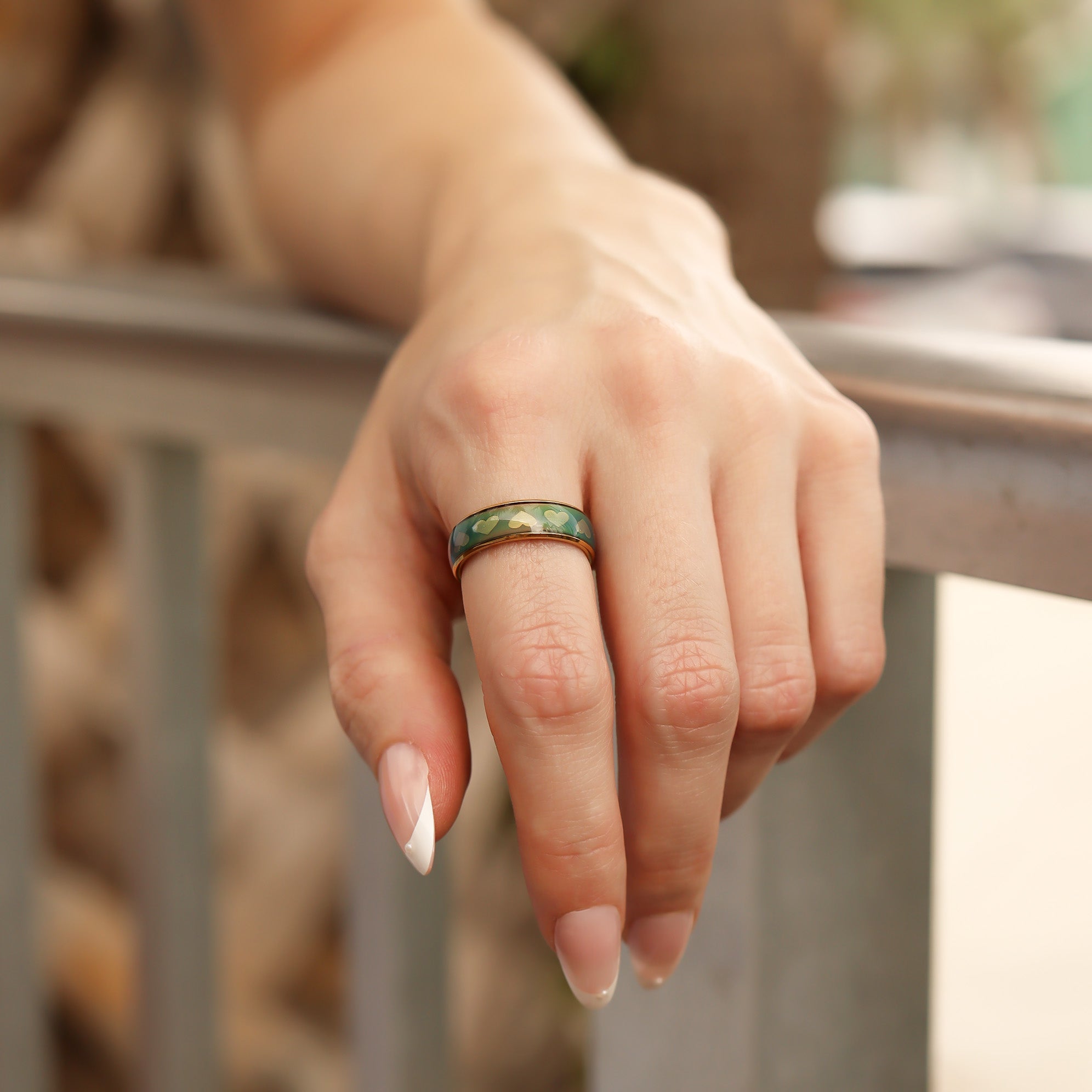 18K Gold PVD Stainless Steel Mood Band With Hearts Ring