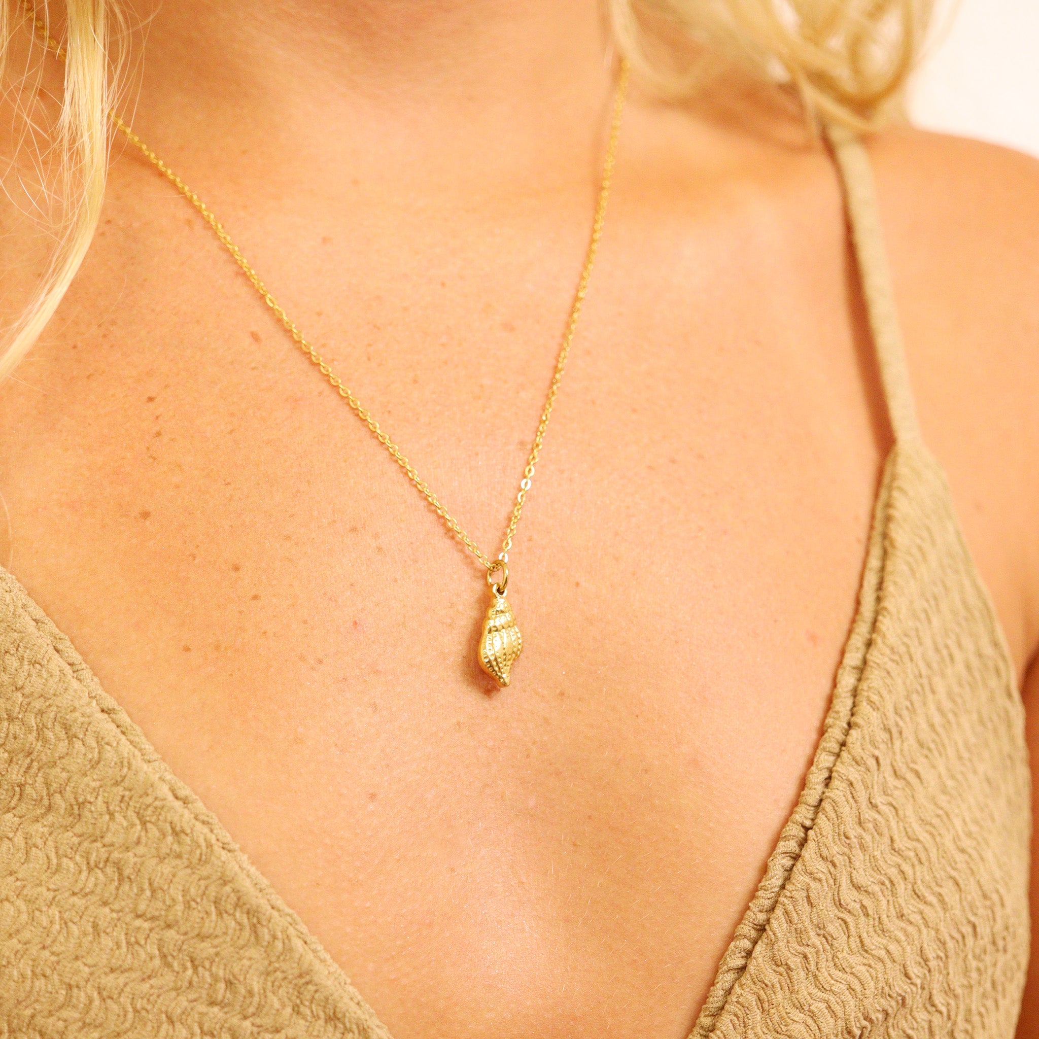 18K Gold PVD Stainless Steel Vacation Charm Set