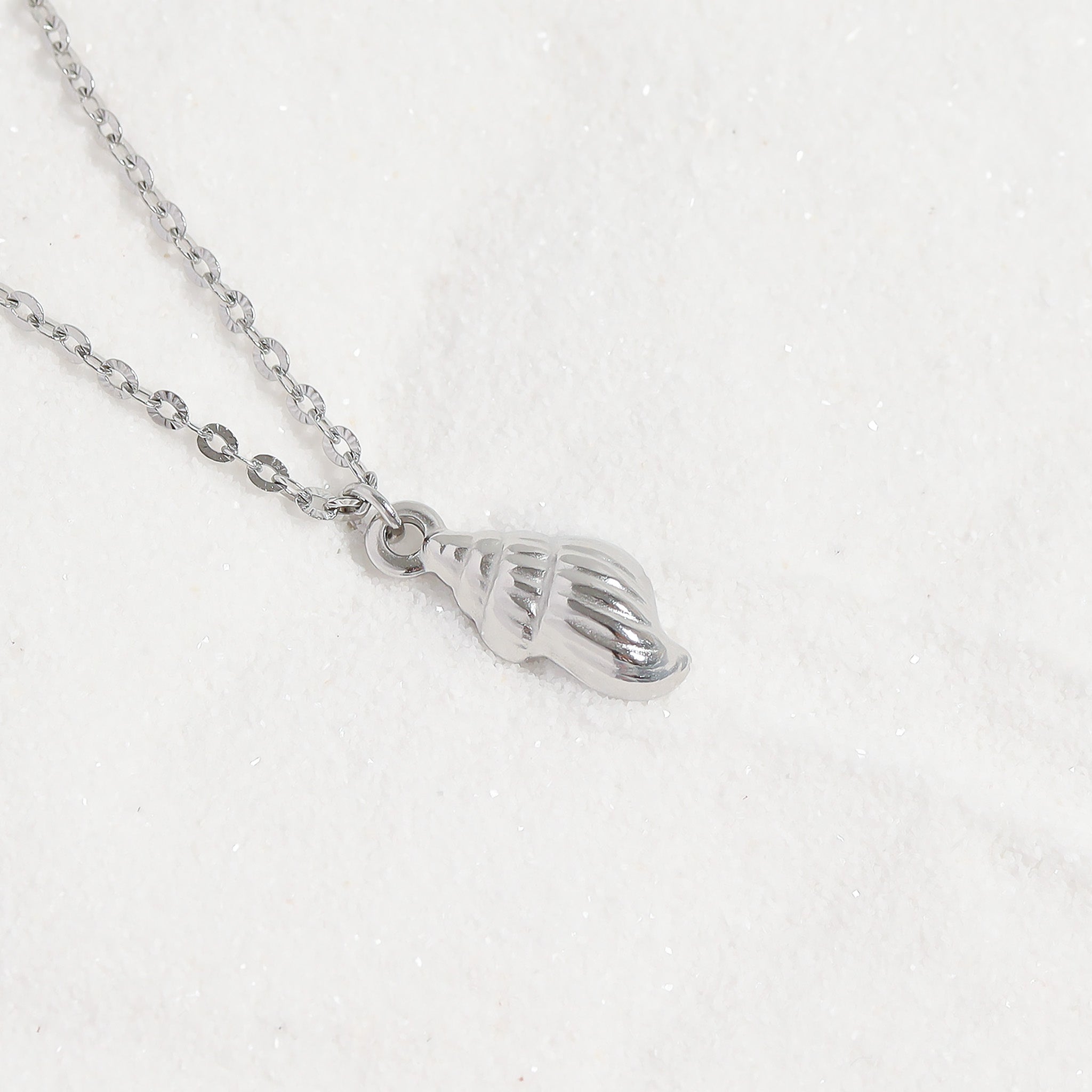 18K Gold PVD Stainless Steel Seashell Charm